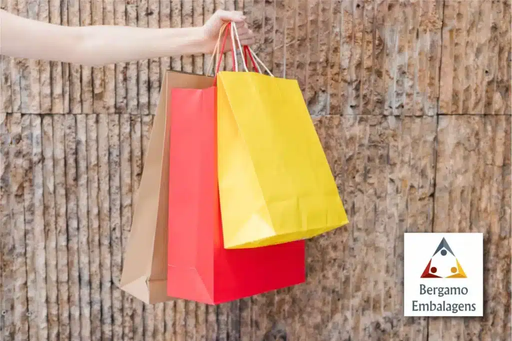 Sacola de papel personalizada Bergamo Embalagens